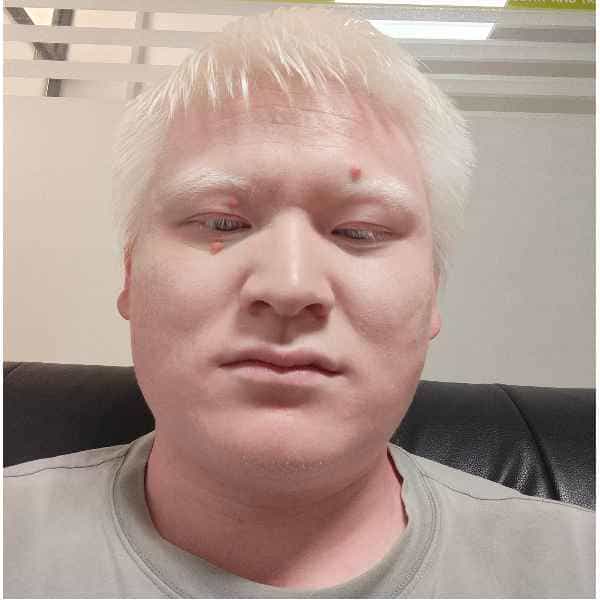 30岁岁安徽单身帅哥 - 连云港吉缘网
