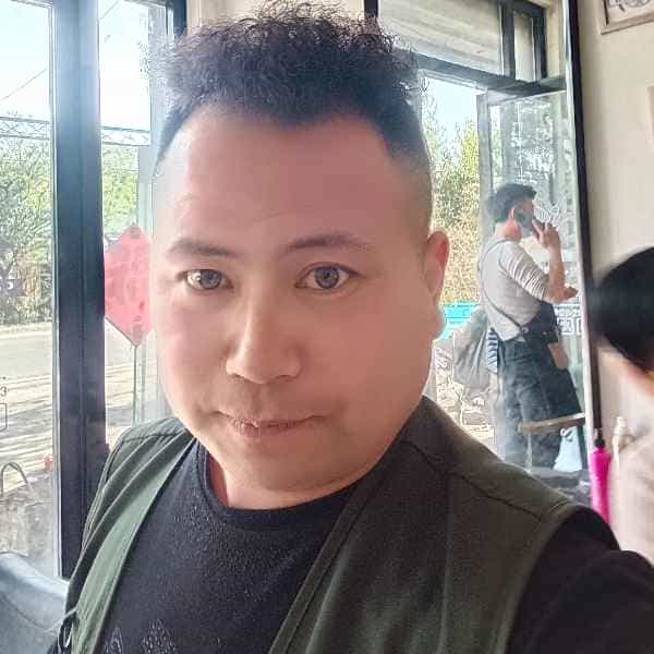 35岁岁山东单身帅哥 - 连云港吉缘网