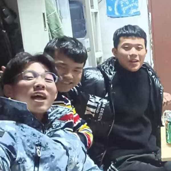 28岁岁河南单身帅哥 - 连云港吉缘网